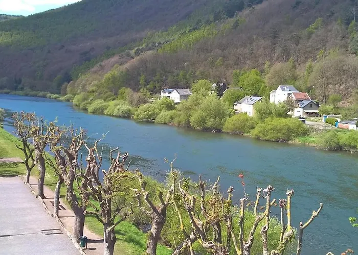 Les Quais De Meuse Revin (Ardennes)